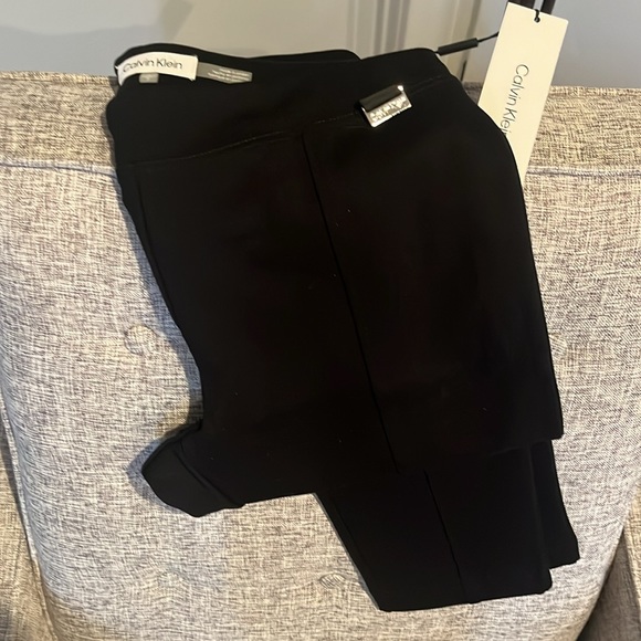 Calvin Klein Size Small - Picture 2 of 3